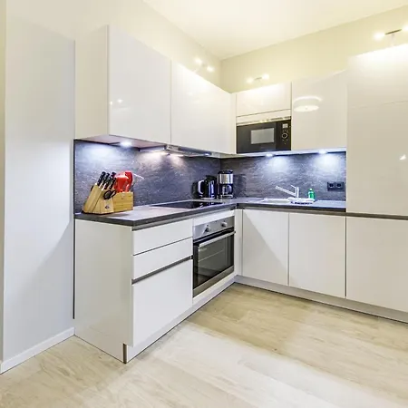 Appartement Boddenzeit - Moderne Mit Nordbalkon, Wellnessbereich Und Naehe Zum Ostseestrand *